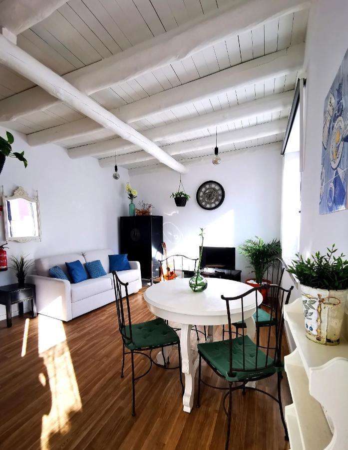 Charming Portuguese Style Apartment, For Rent "Vida A Portuguesa", "Amendoa Or Limao" Alojamento Local بورتيماو المظهر الخارجي الصورة