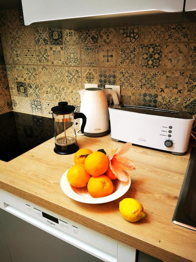 Charming Portuguese Style Apartment, For Rent "Vida A Portuguesa", "Amendoa Or Limao" Alojamento Local بورتيماو المظهر الخارجي الصورة